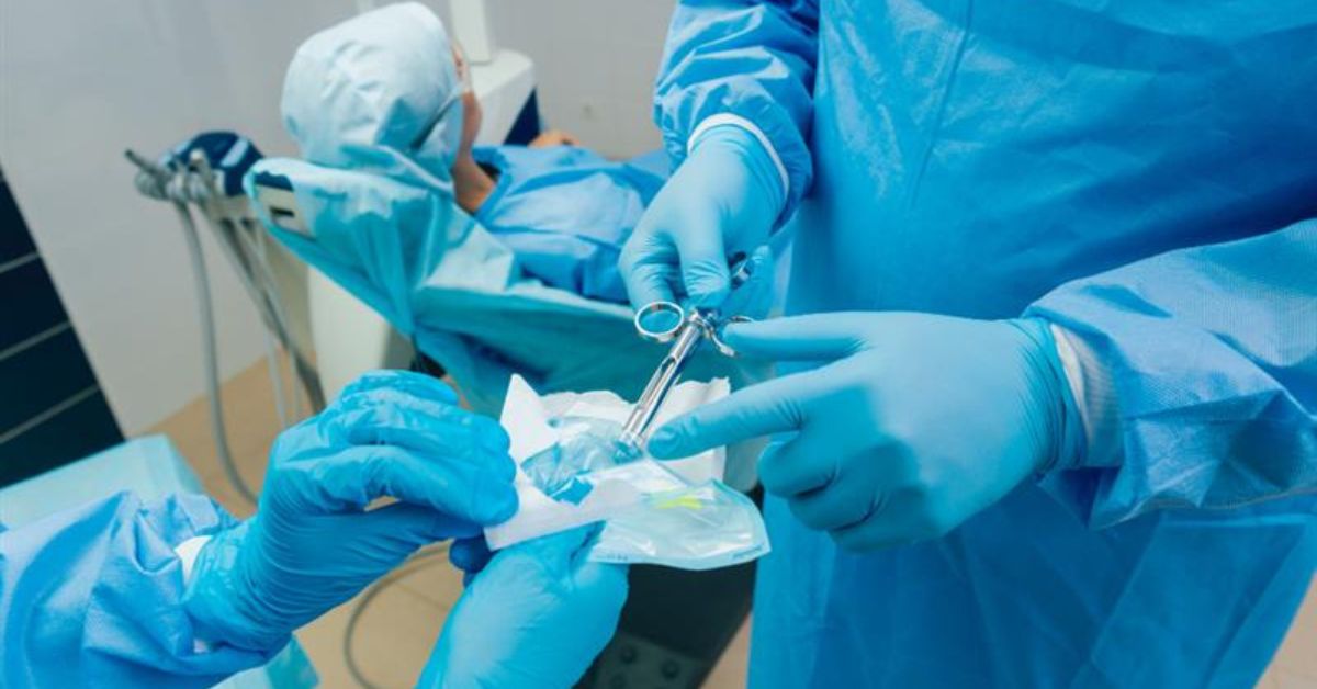 gynecologist laparoscopic surgeon in indore
